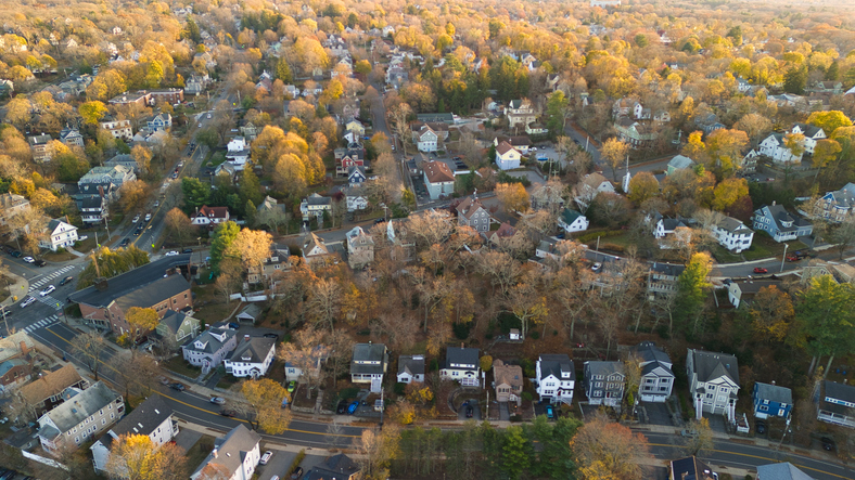 An aerial view of a neighborhood, the leaves are turning for fall. The Valley List invites you to be a part of their neighborhood, with affordable web hosting in Worthington, Ohio.