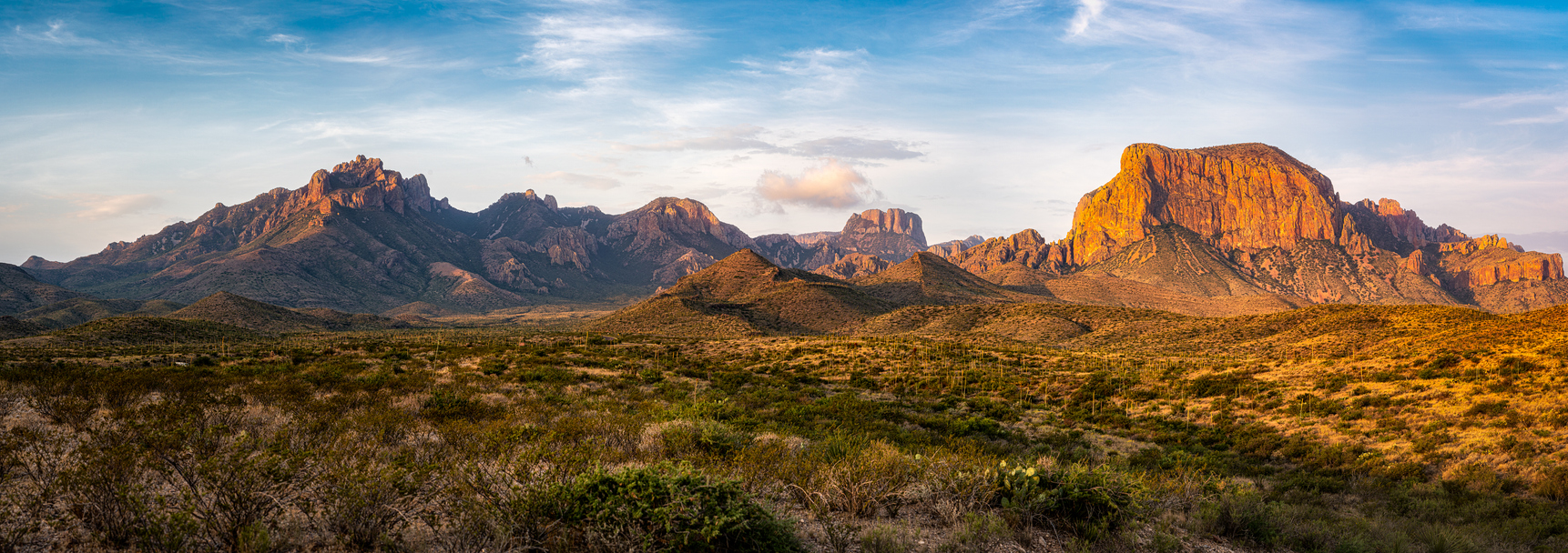 A photo of Texas mountains at golden hour. The Valley List is proud to offer custom mobile app development in Helotes and surrounding area.